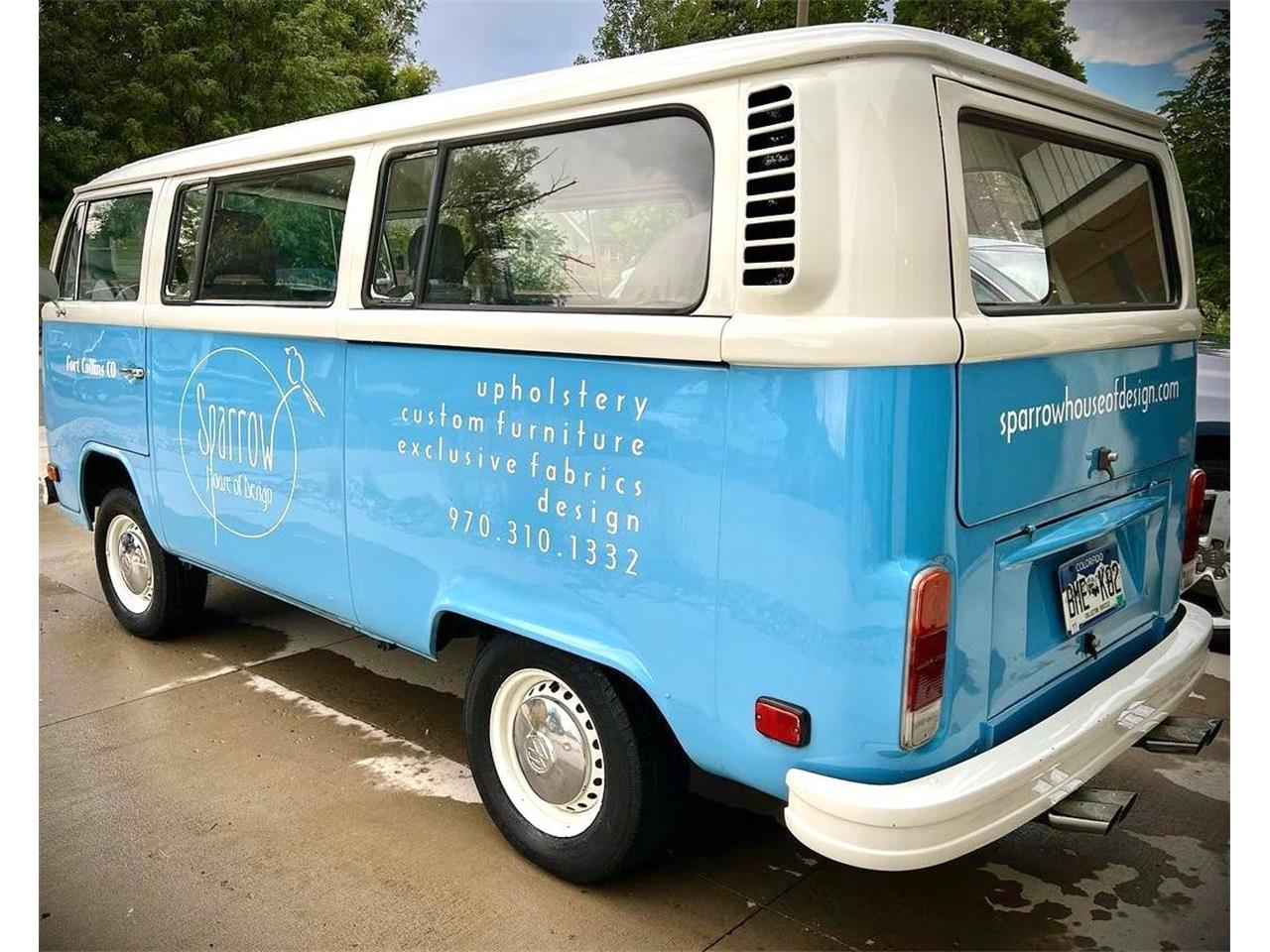 Volkswagen-Bus-1978-Blue-White-4