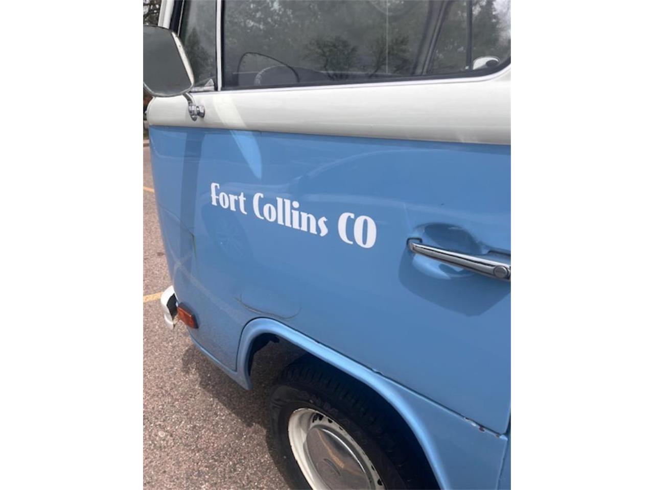 Volkswagen-Bus-1978-Blue-White-6