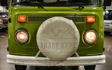 Volkswagen-Bus-1978-Green-Green-27