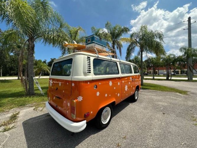 Volkswagen-Bus-1978-Orange-Tan-11