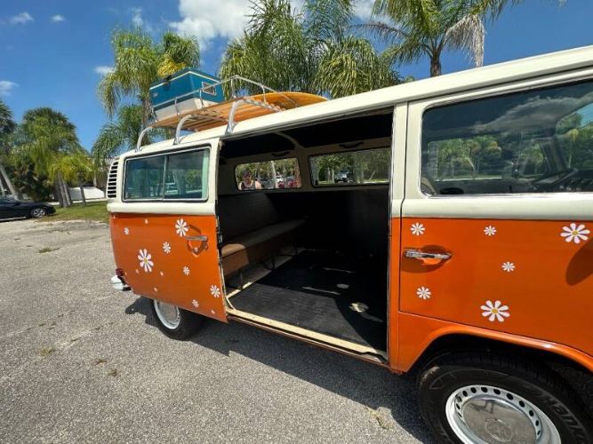 Volkswagen-Bus-1978-Orange-Tan-15