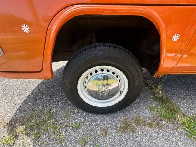 Volkswagen-Bus-1978-Orange-Tan-6