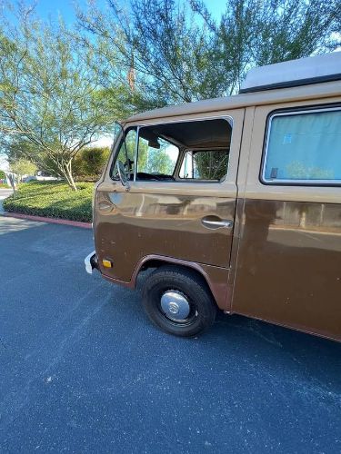 Volkswagen-Bus-1979-13