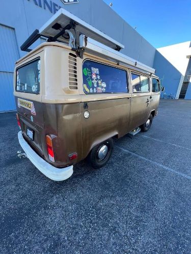 Volkswagen-Bus-1979-14