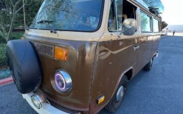 Volkswagen-Bus-1979-18