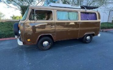 Volkswagen-Bus-1979