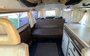 Volkswagen-Bus-1979-7