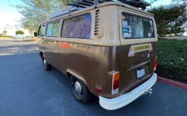 Volkswagen-Bus-1979-9