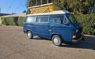 Volkswagen-Bus-1982-Blue-3