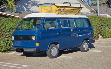 Volkswagen-Bus-1982-Blue
