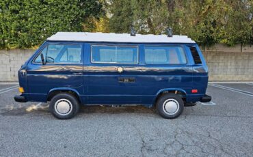 Volkswagen-Bus-1982-Blue-7