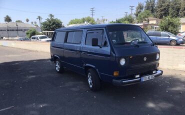 Volkswagen-Bus-1983-Blue-7