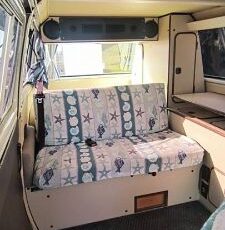 Volkswagen-Bus-1984-11