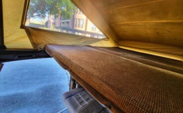 Volkswagen-Bus-1984-Brown-16