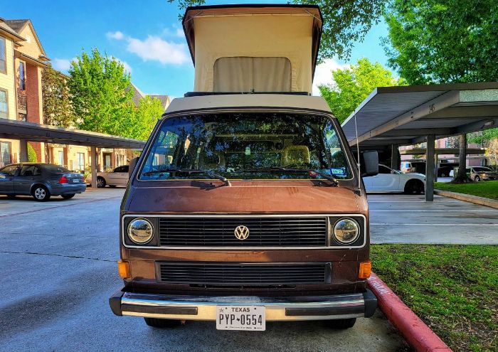 Volkswagen-Bus-1984-Brown-20