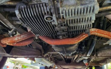 Volkswagen-Bus-1984-Brown-9