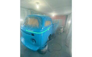 Volkswagen-Bus-1984-WHITEBLUE-Brown-17