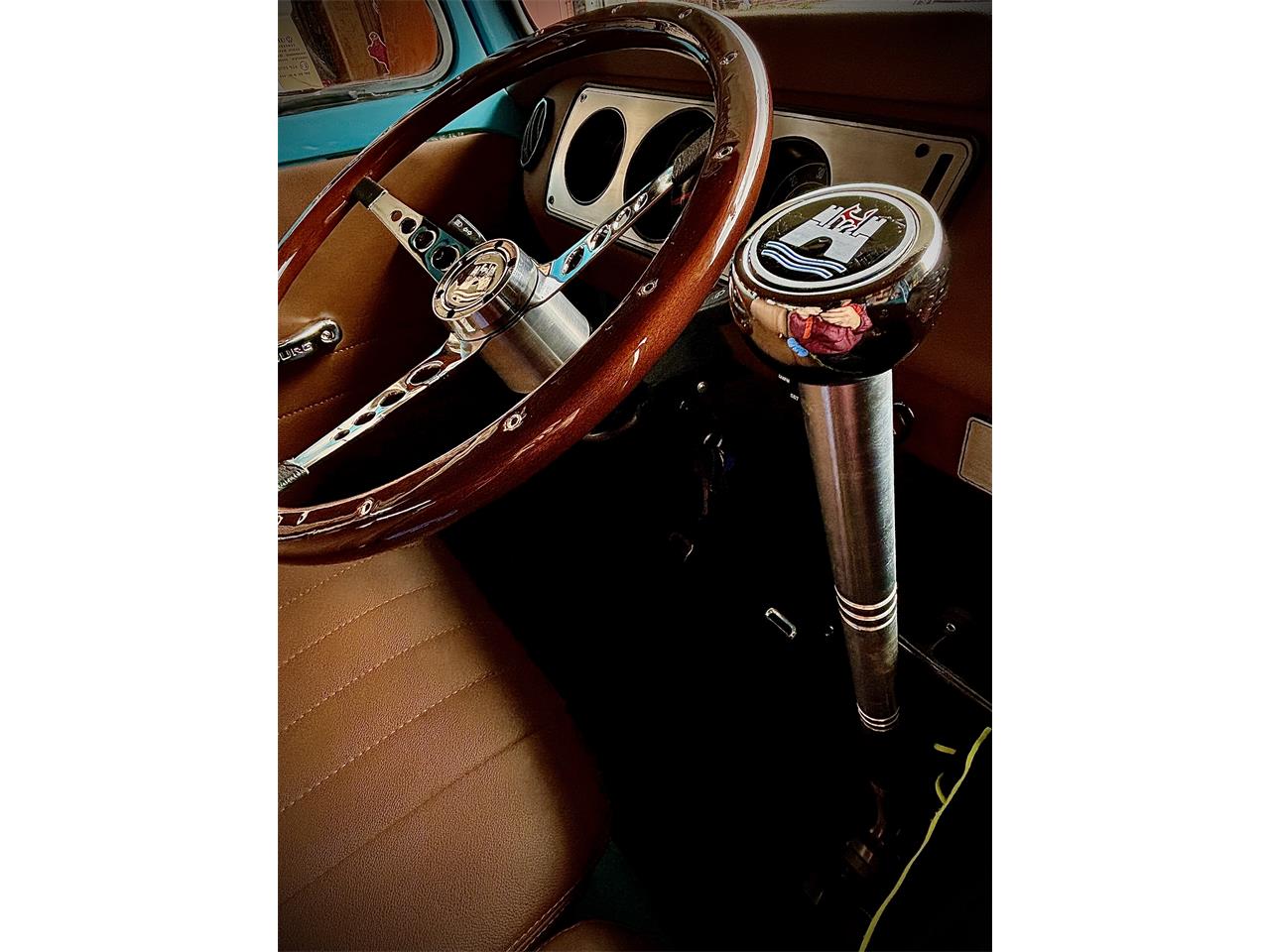Volkswagen-Bus-1984-WHITEBLUE-Brown-33