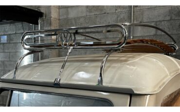 Volkswagen-Bus-1984-WHITEBLUE-Brown-45