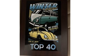 Volkswagen-Bus-1984-WHITEBLUE-Brown-62