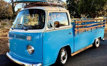 Volkswagen-Bus-1984-WHITEBLUE-Brown-64
