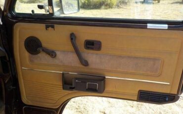 Volkswagen-Bus-1985-13