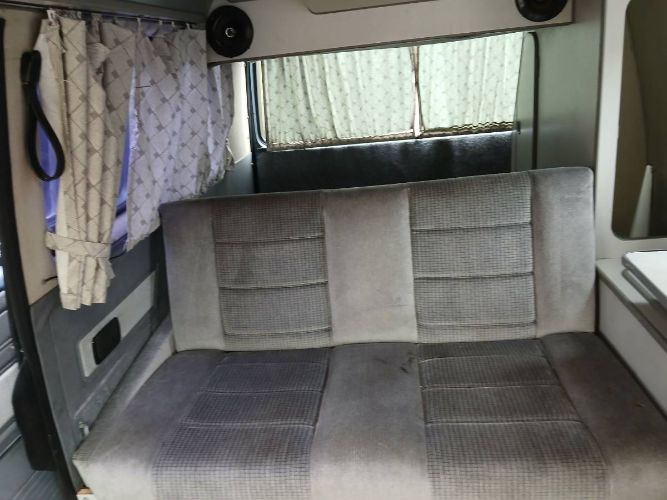 Volkswagen-Bus-1987-Blue-1