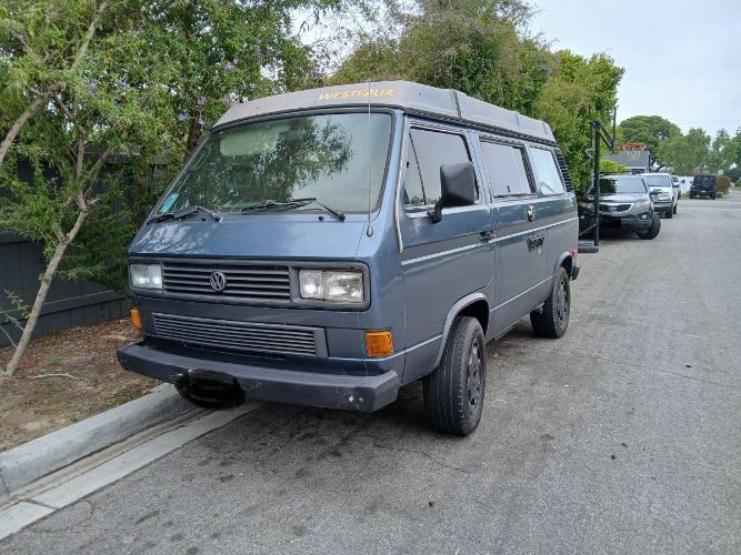 Volkswagen-Bus-1987-Blue-23