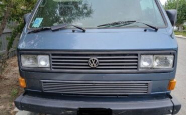 Volkswagen-Bus-1987-Blue