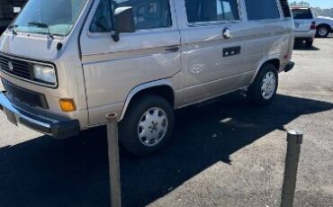 Volkswagen-Bus-1987-Brown-17
