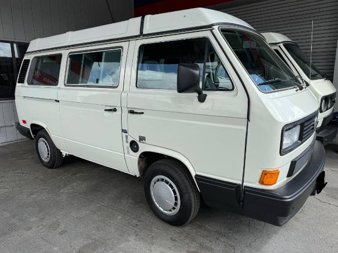 Volkswagen-Bus-1988-White-10