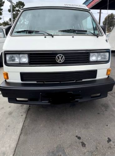 Volkswagen-Bus-1988-White-11