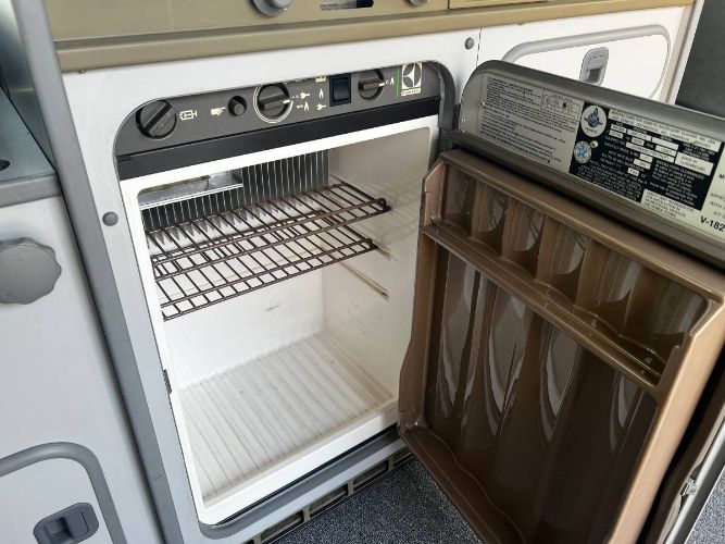 Volkswagen-Bus-1989-15