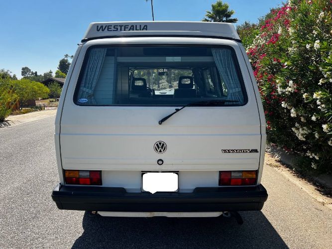 Volkswagen-Bus-1989-3