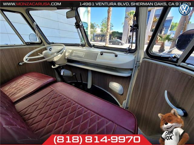 Volkswagen-Bus-23-Window-1974-VanMinivan-28