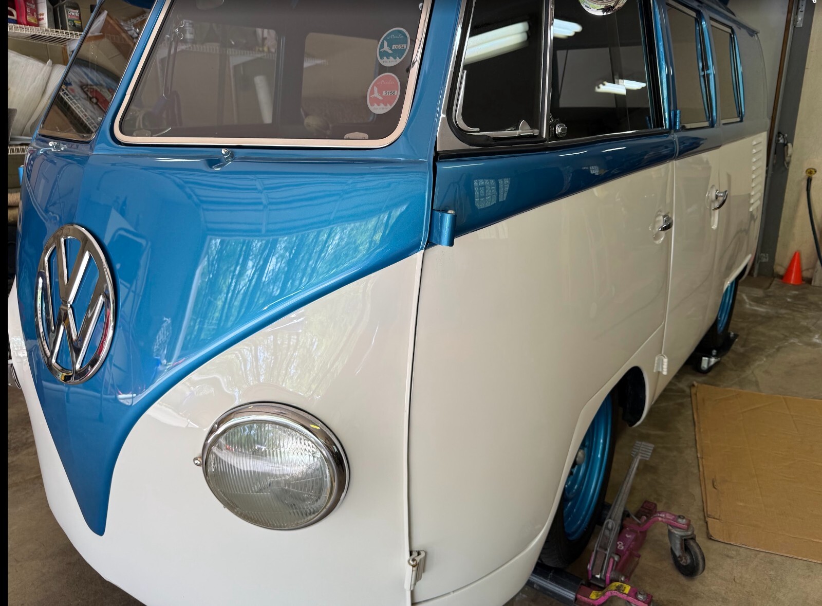 Volkswagen-BusVanagon-1962-Bus-10