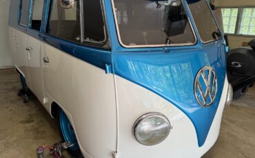 Volkswagen-BusVanagon-1962-Bus-11