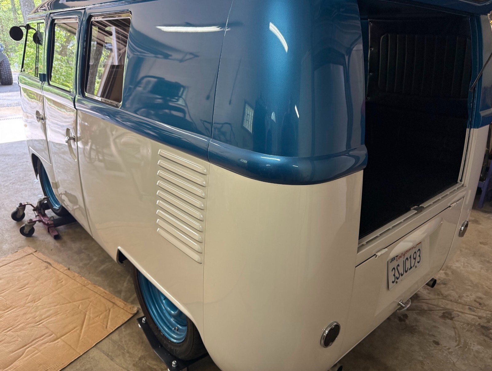 Volkswagen-BusVanagon-1962-Bus-12