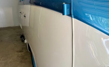 Volkswagen-BusVanagon-1962-Bus-7