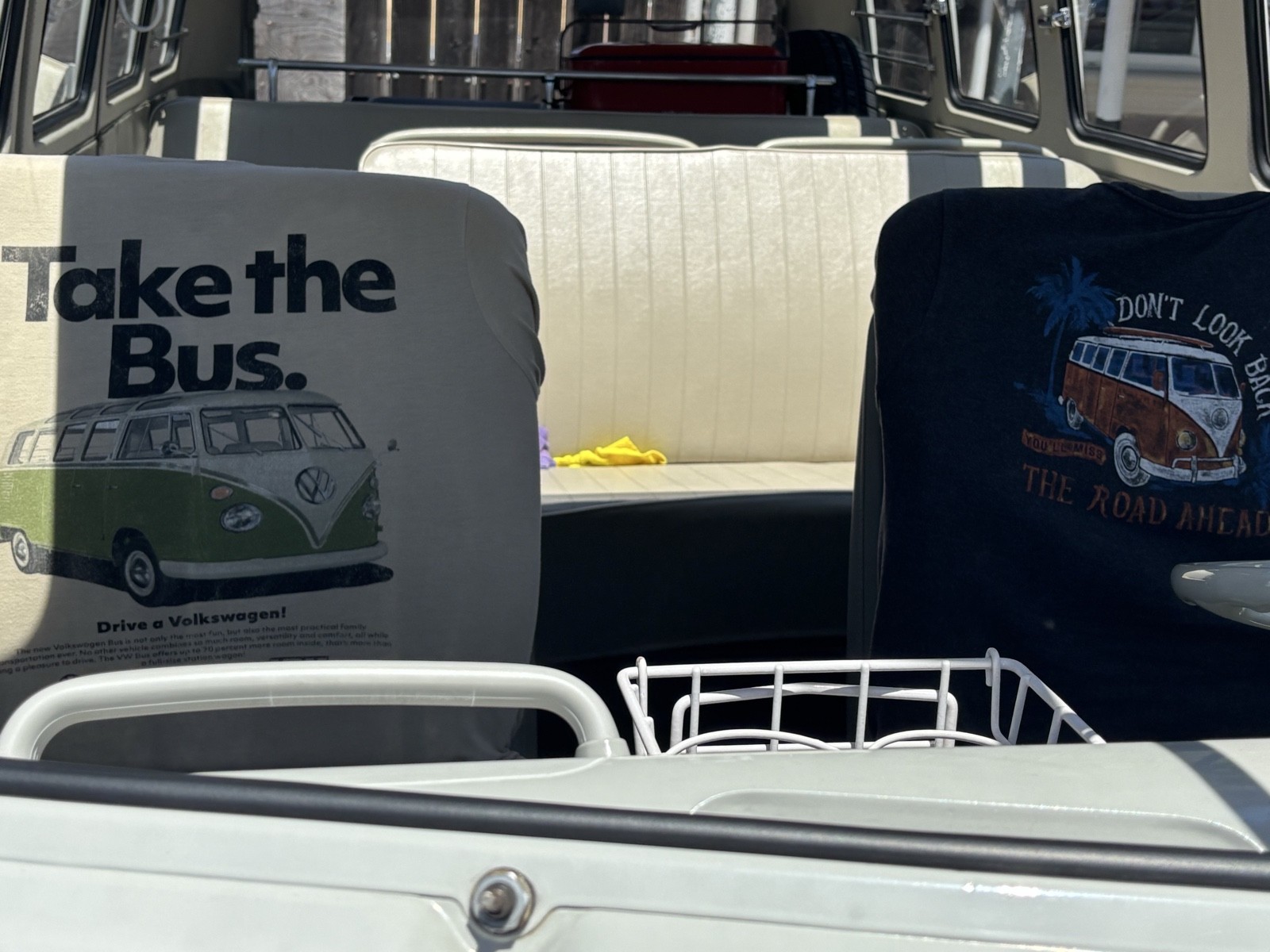 Volkswagen-BusVanagon-1964-Wagon-22