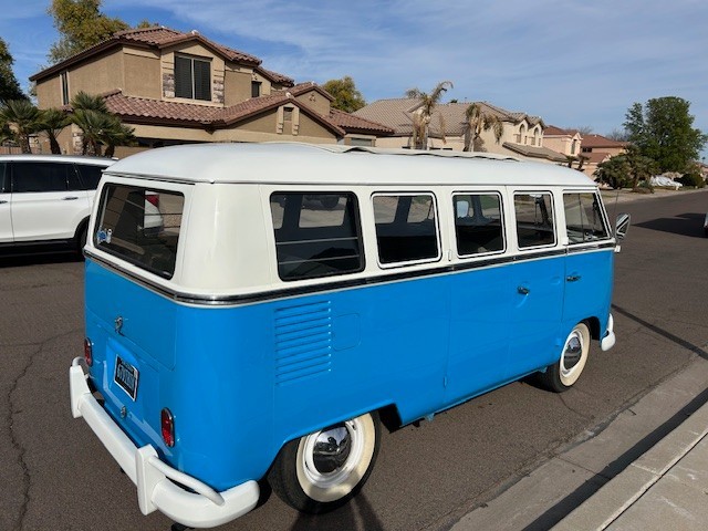 Volkswagen-BusVanagon-1967-2