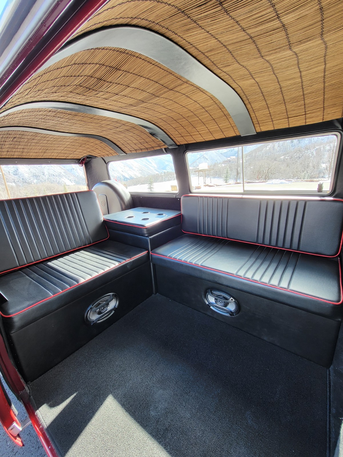 Volkswagen-BusVanagon-1971-10