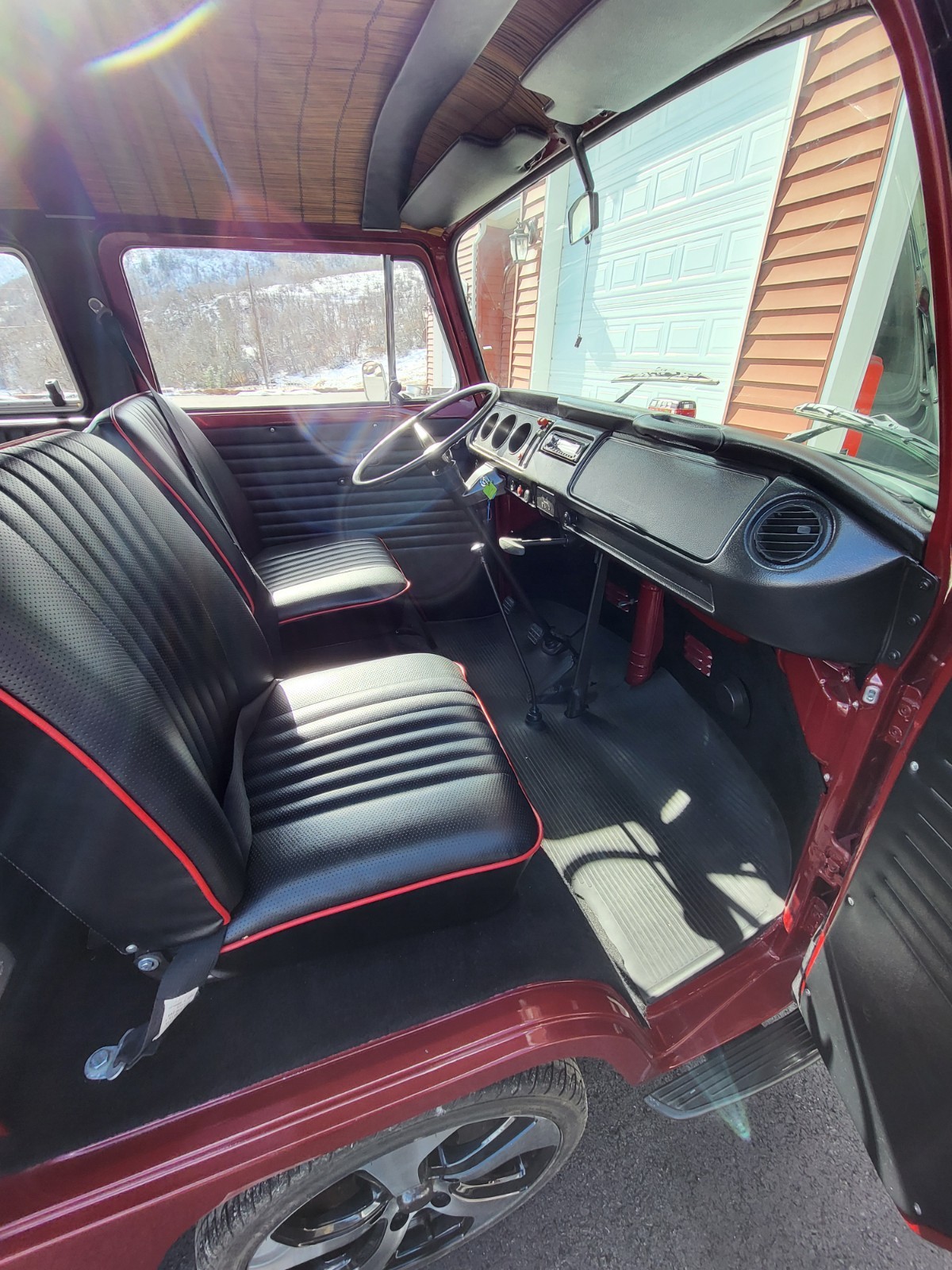 Volkswagen-BusVanagon-1971-12