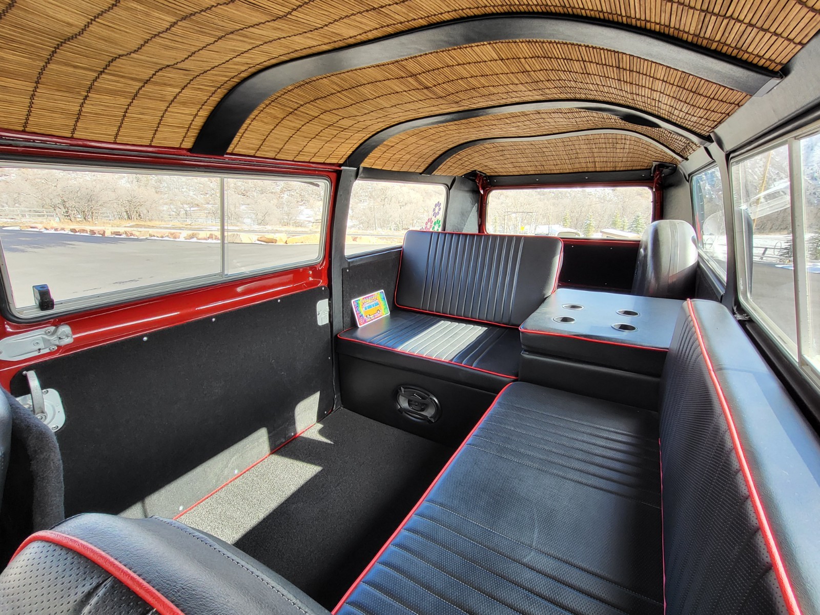 Volkswagen-BusVanagon-1971-8