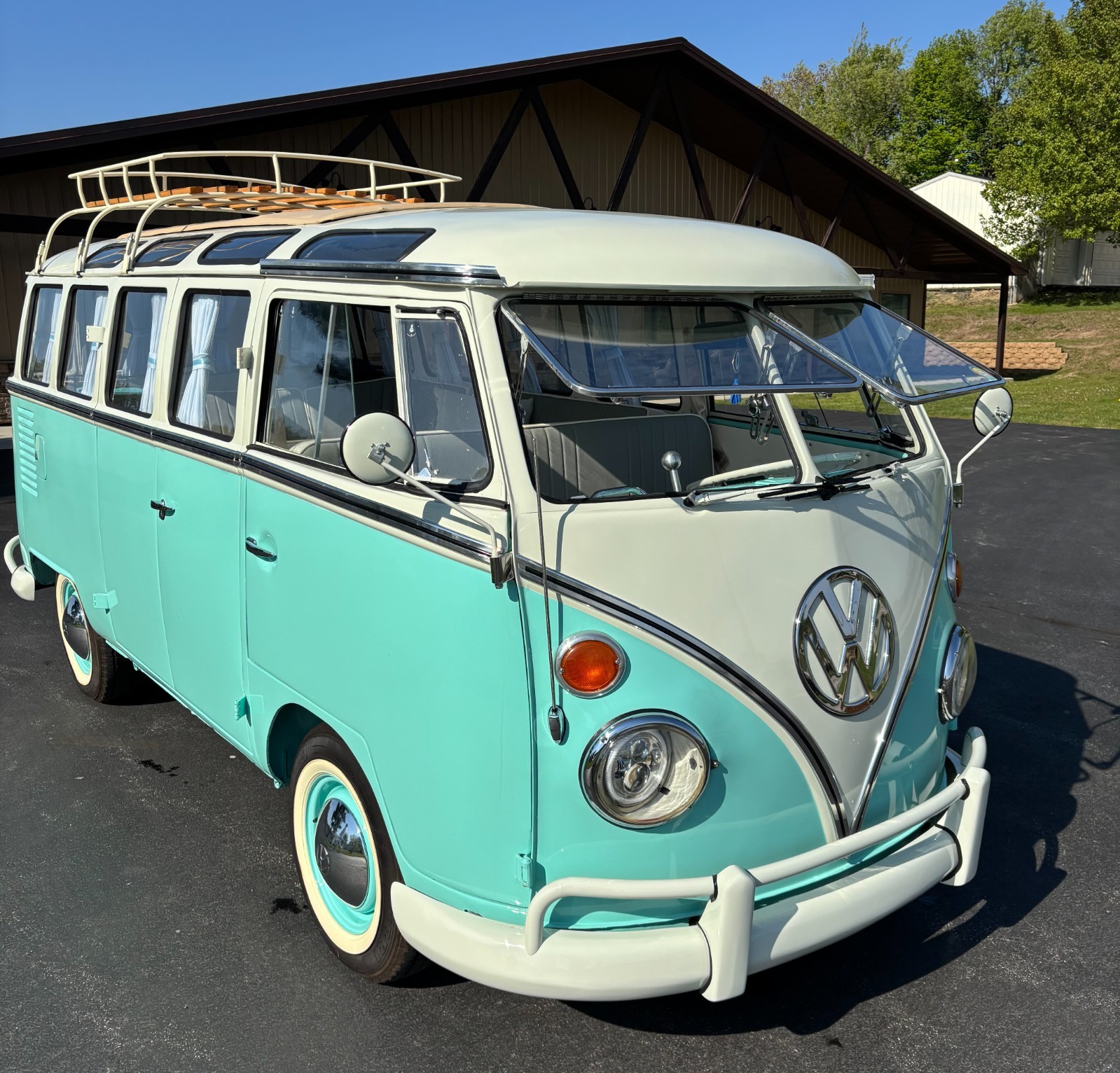 Volkswagen Bus/Vanagon 1971 Minivan