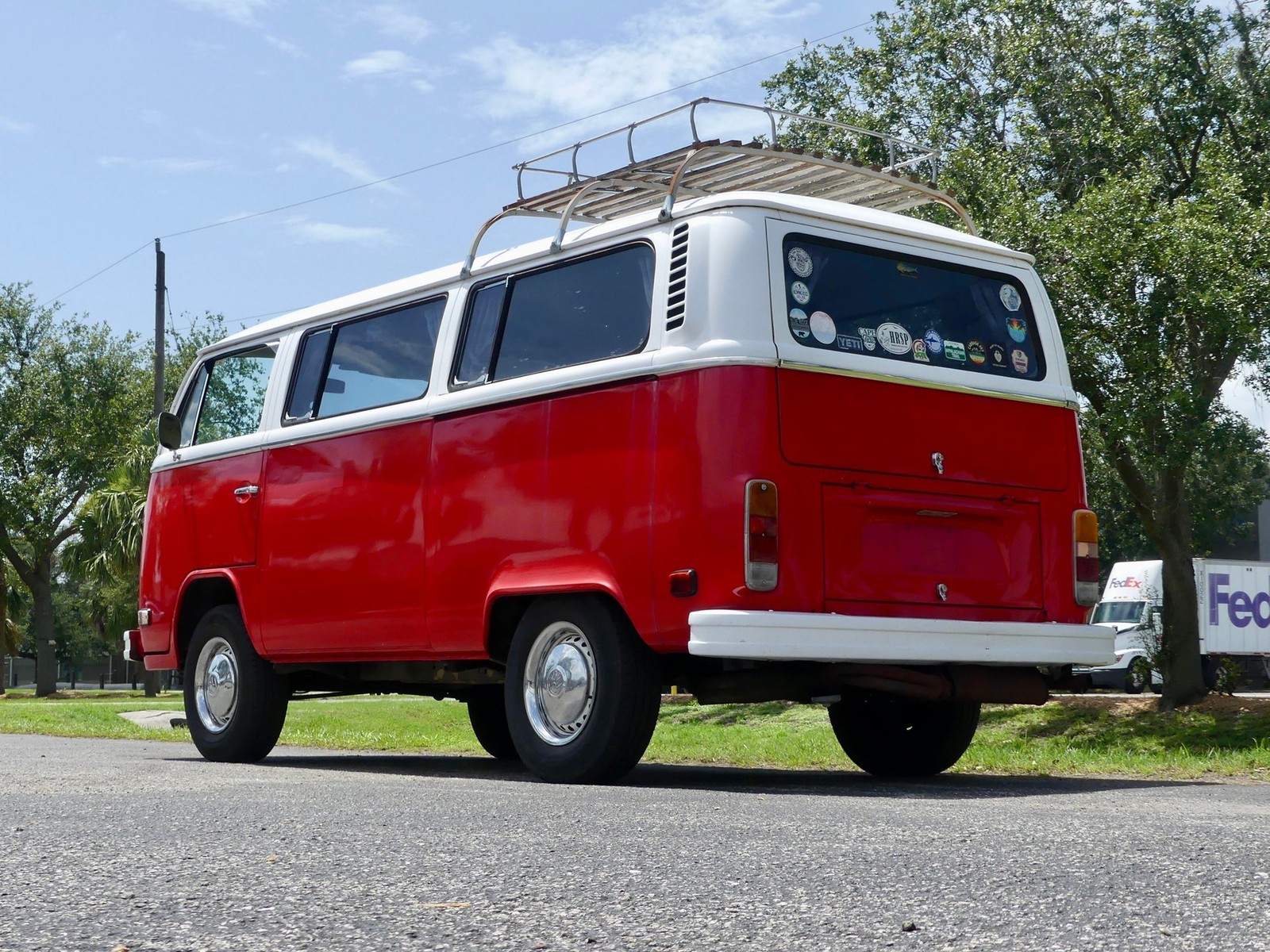 Volkswagen-BusVanagon-1974-MiniVAN-13