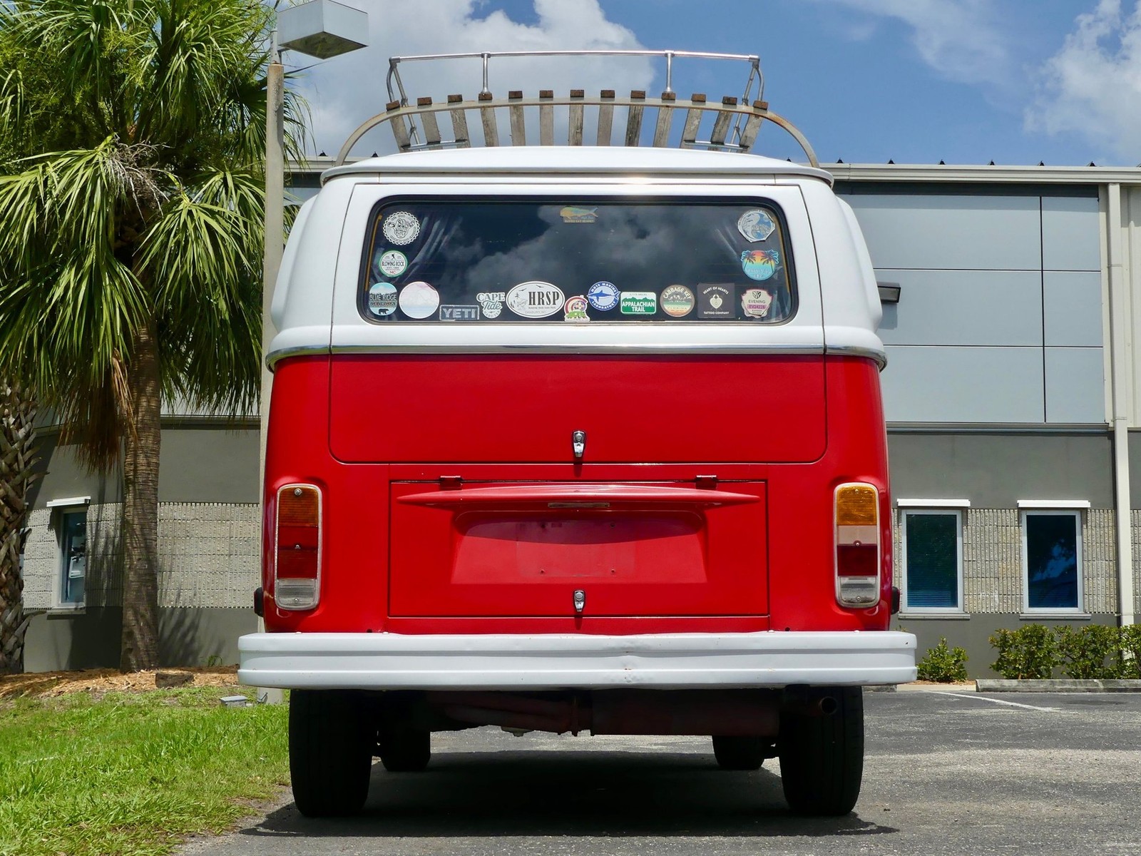 Volkswagen-BusVanagon-1974-MiniVAN-16