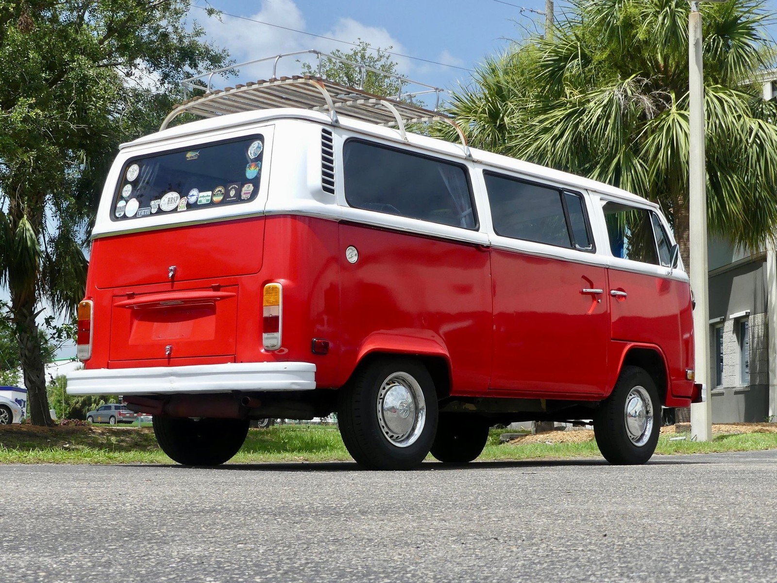 Volkswagen-BusVanagon-1974-MiniVAN-19