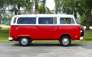 Volkswagen-BusVanagon-1974-MiniVAN-2