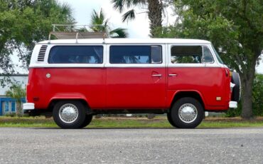 Volkswagen-BusVanagon-1974-MiniVAN-21